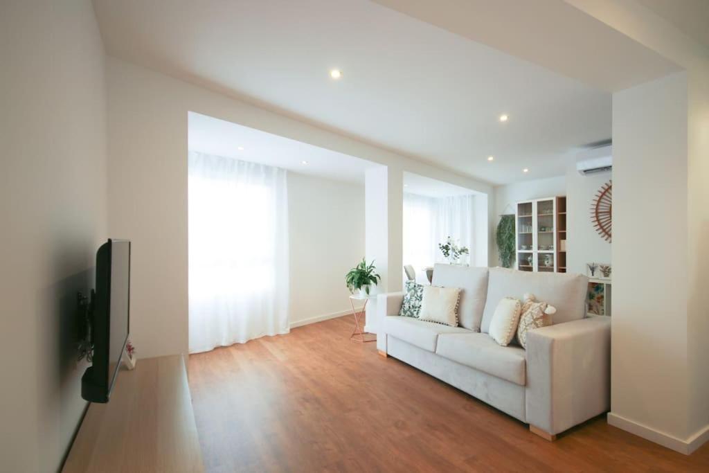 Lc Apartaments Center กัสเตญองเดลาปลานา ภายนอก รูปภาพ
